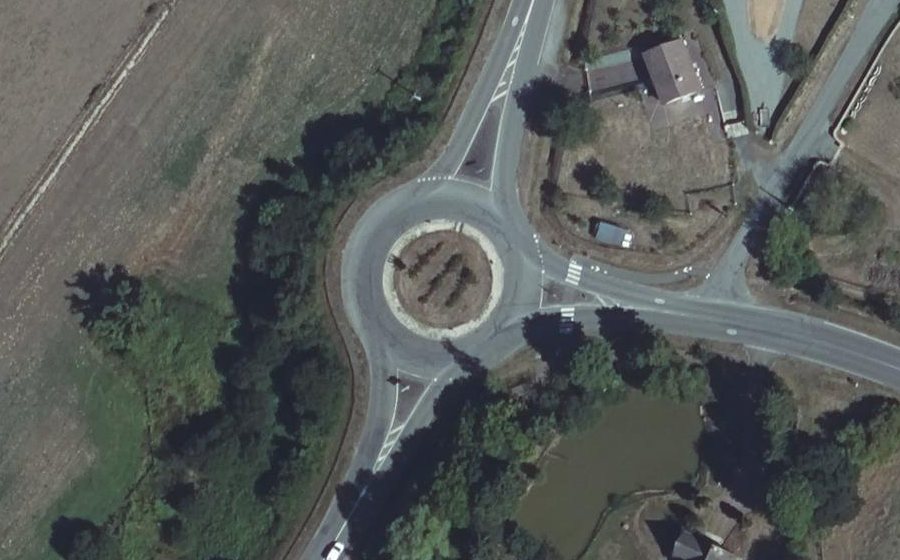 Vue aérienne du Rond-Point Route de Pré-en-Pail