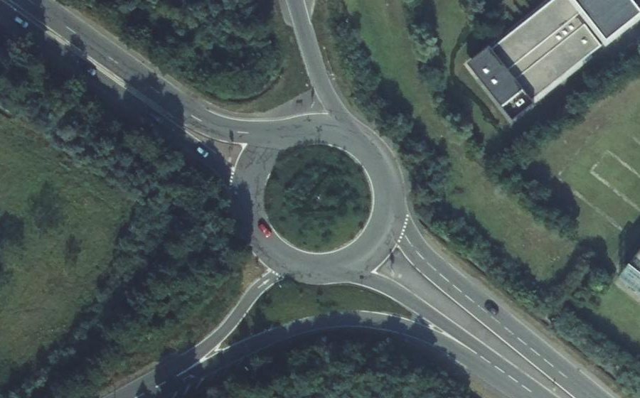 Vue aérienne du Rond-point anonyme n°581349971