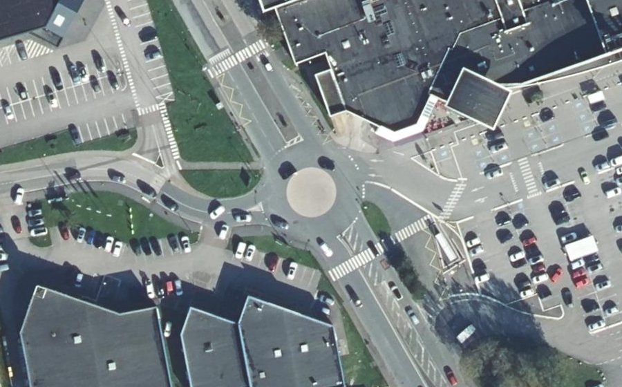 Vue aérienne du Rond-point anonyme n°581349999