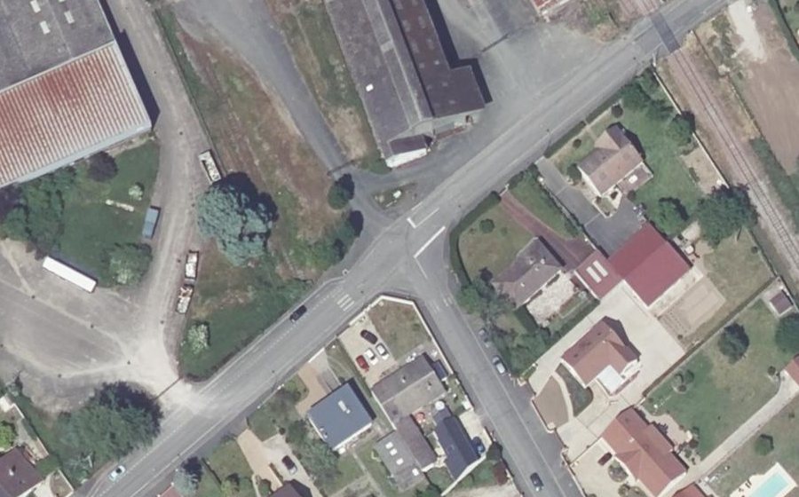Vue aérienne du Rond-point anonyme n°58656767