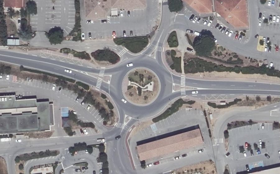 Vue aérienne du Rond-point anonyme n°58692006
