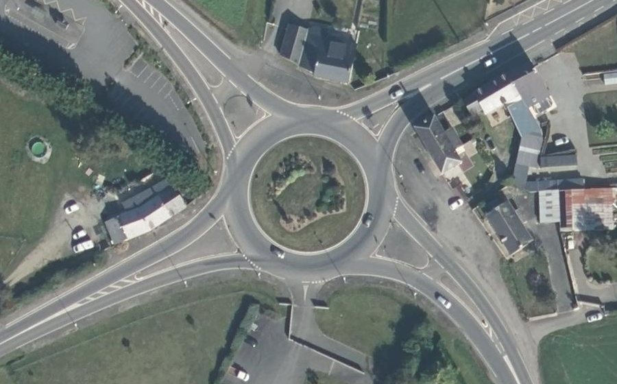 Vue aérienne du Rond-point anonyme n°5886203