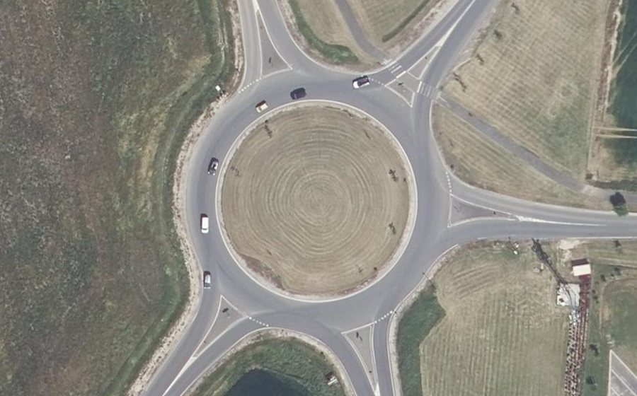 Vue aérienne du Rond-point anonyme n°5886827