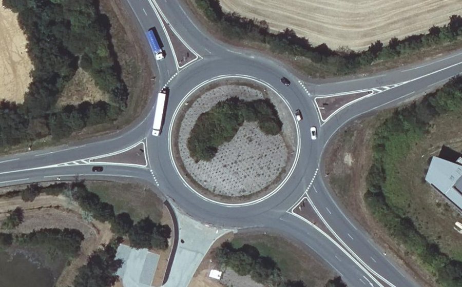 Vue aérienne du Rond-point anonyme n°5896716