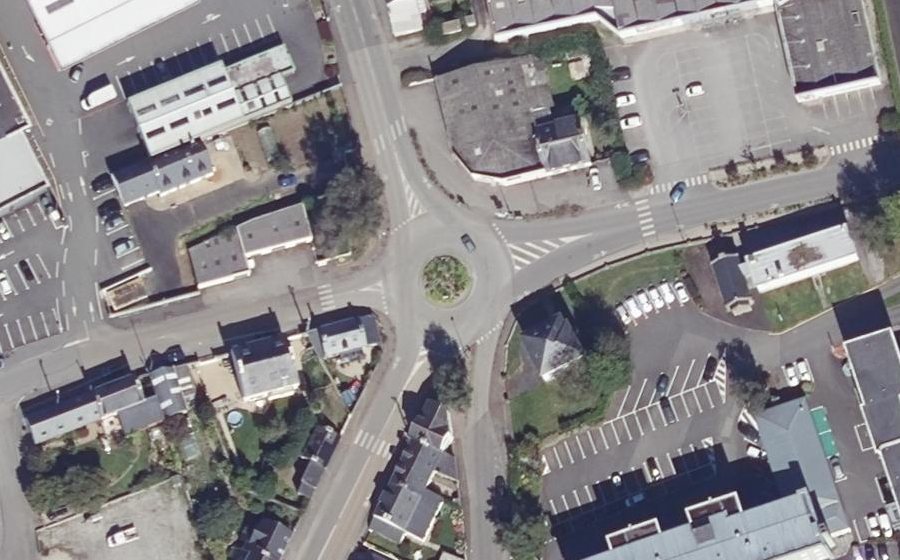 Vue aérienne du Rond-point anonyme n°590008135