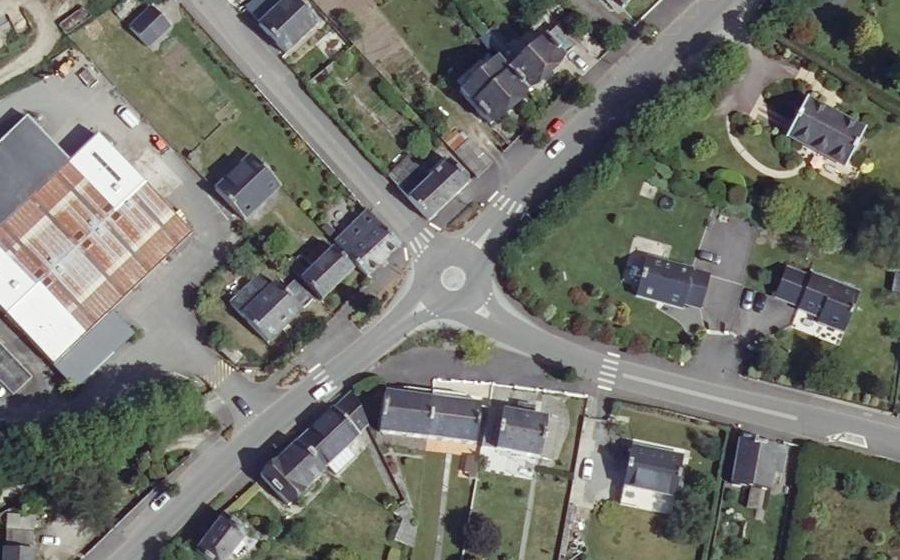 Vue aérienne du Rond-point anonyme n°590008151