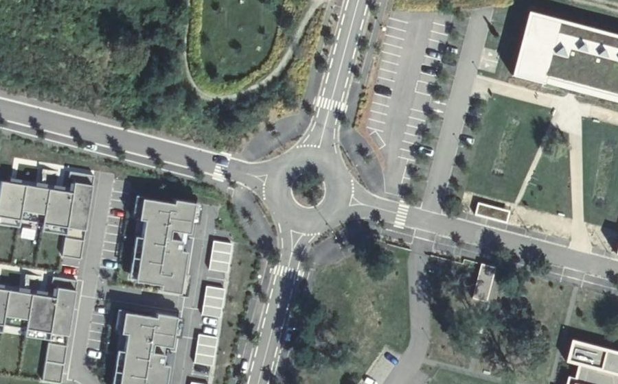Vue aérienne du Rond-point anonyme n°59015828