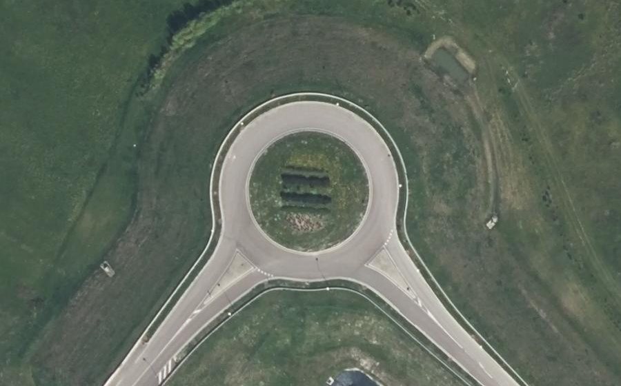 Vue aérienne du Rond-point anonyme n°590265952