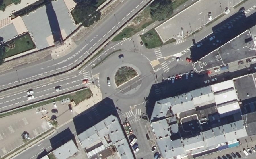 Vue aérienne du Rond-Point du Parc à Chaines