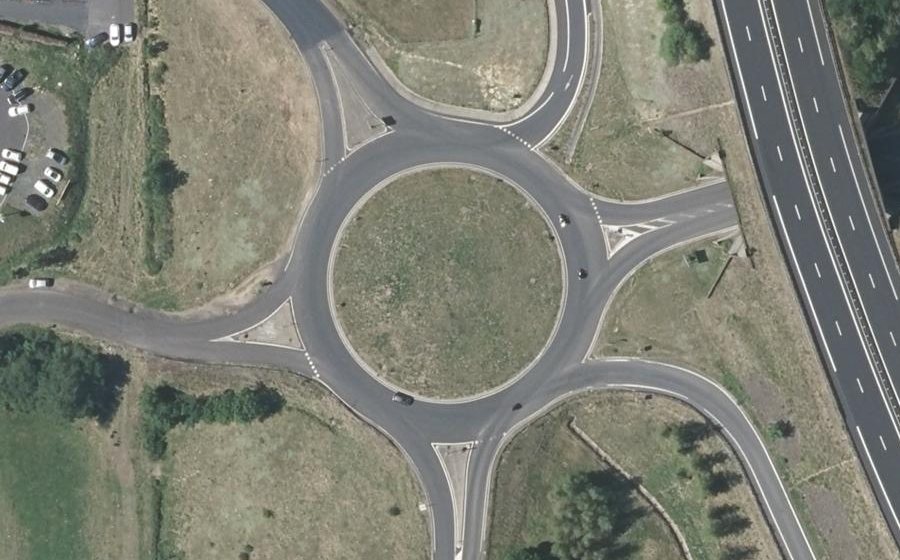 Vue aérienne du Rond-point anonyme n°59081286