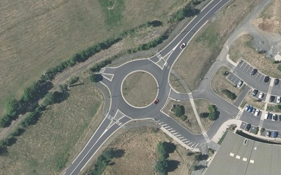 Vue aérienne du Rond-point anonyme n°59081310