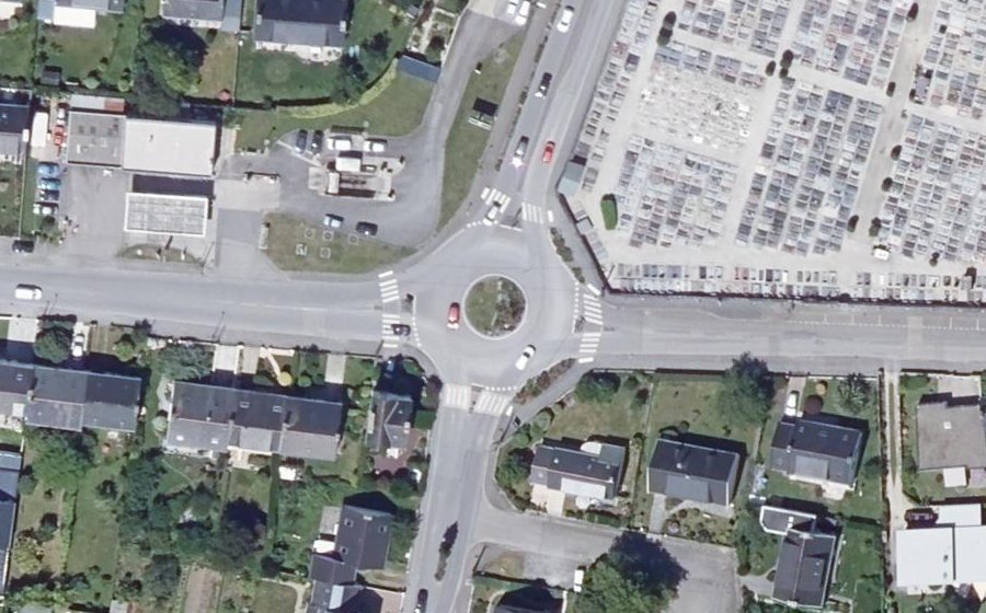Vue aérienne du Rond-point anonyme n°590840015