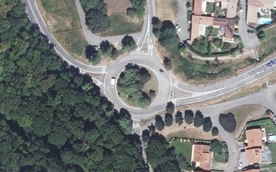 Vue aérienne du Rond-point anonyme n°5988037