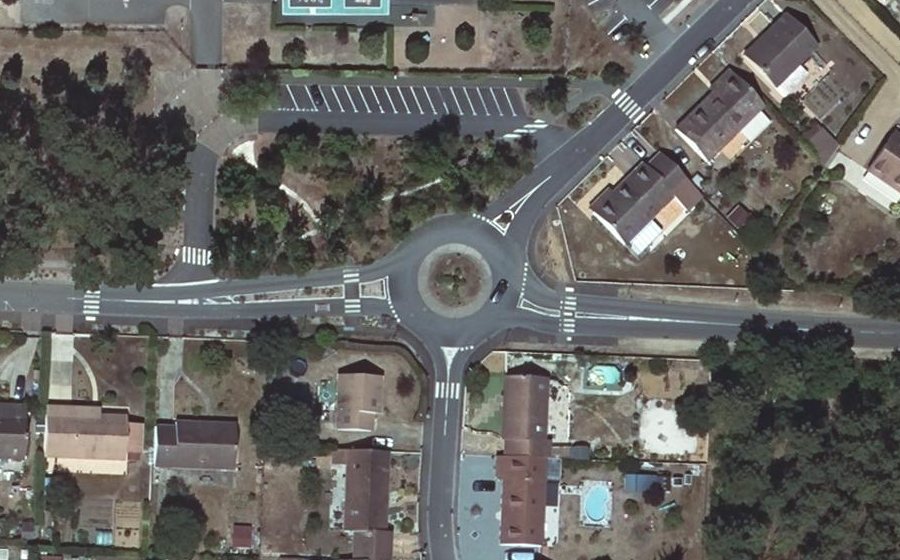 Vue aérienne du Rond-point anonyme n°59990023