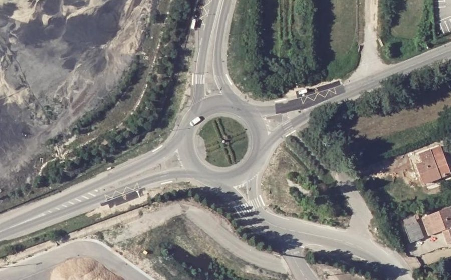 Vue aérienne du Rond-point anonyme n°60003623