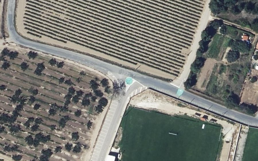 Vue aérienne du Rond-point anonyme n°60174539