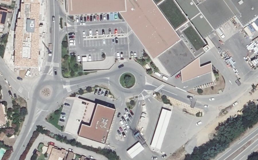 Vue aérienne du Rond-point anonyme n°602002717