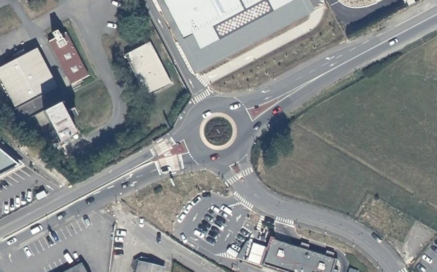 Vue aérienne du Rond-point anonyme n°6068919