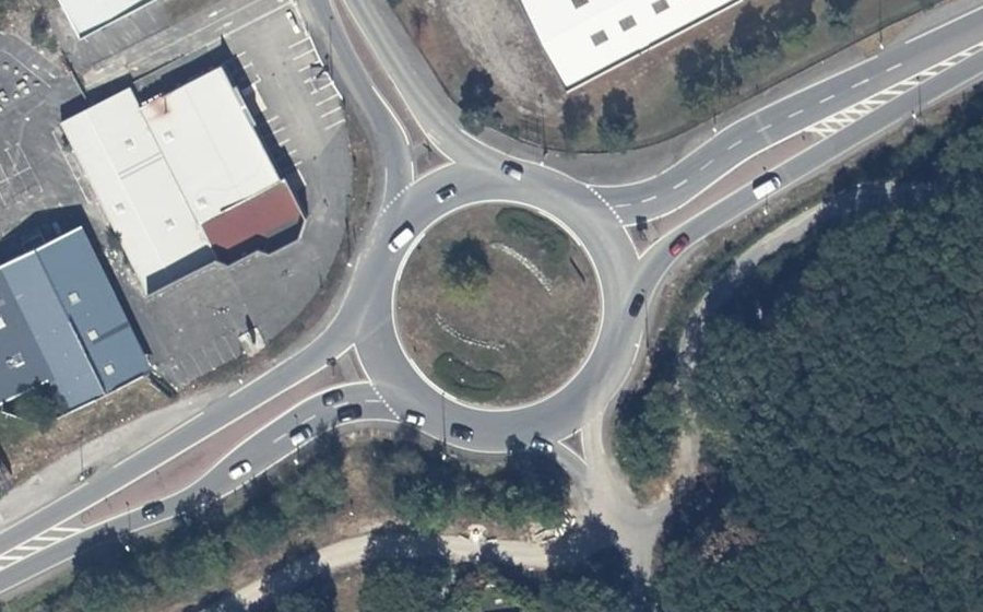 Vue aérienne du Rond-point anonyme n°6069014
