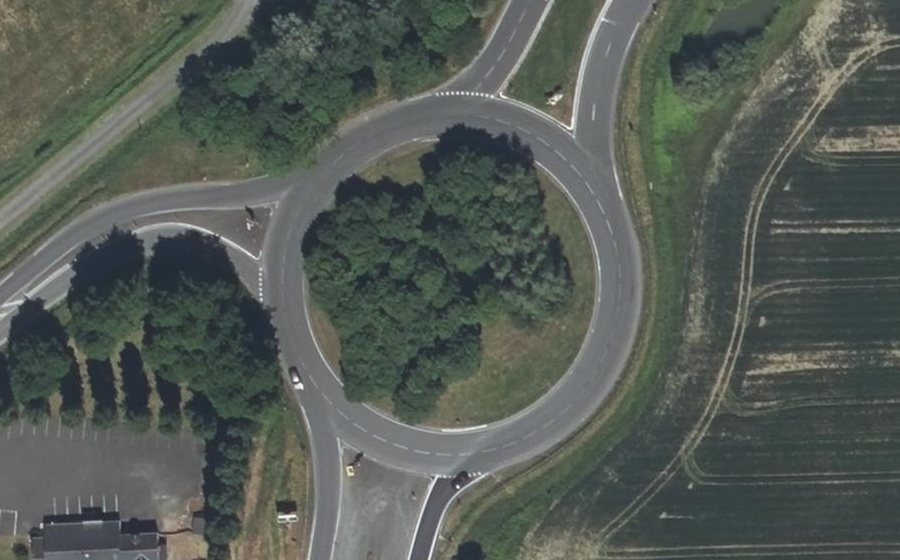 Vue aérienne du Rond-point anonyme n°6080011