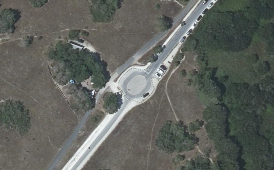 Vue aérienne du Rond-point anonyme n°608385505
