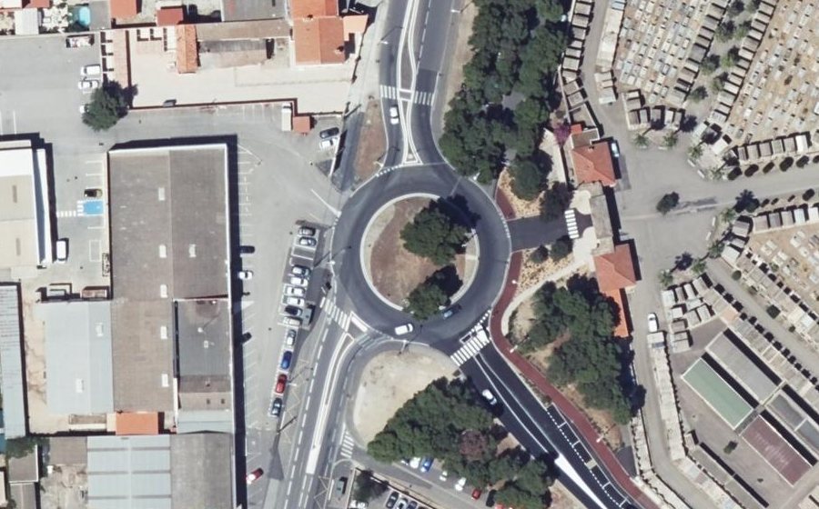 Vue aérienne du Rond-point anonyme n°615440016