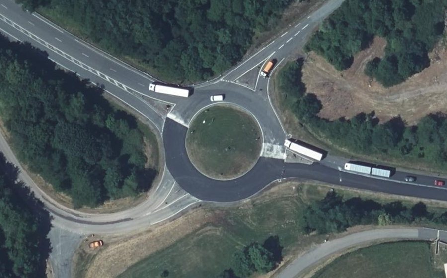Vue aérienne du Rond-point anonyme n°6165245