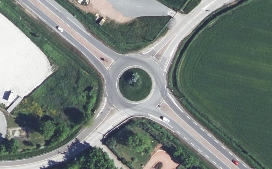 Vue aérienne du Rond-point anonyme n°6165247
