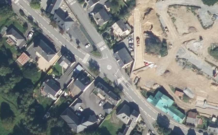 Vue aérienne du Rond-point anonyme n°619902290