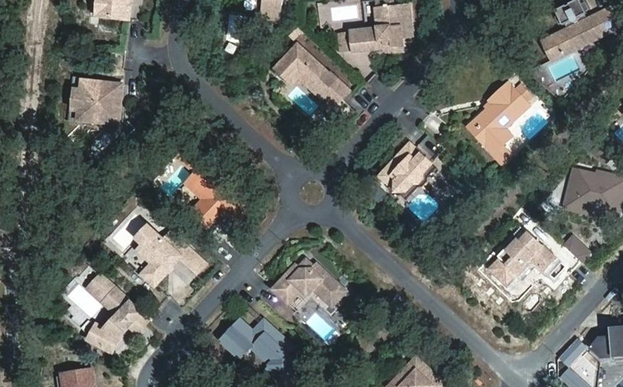 Vue aérienne du Rond-point anonyme n°62061681