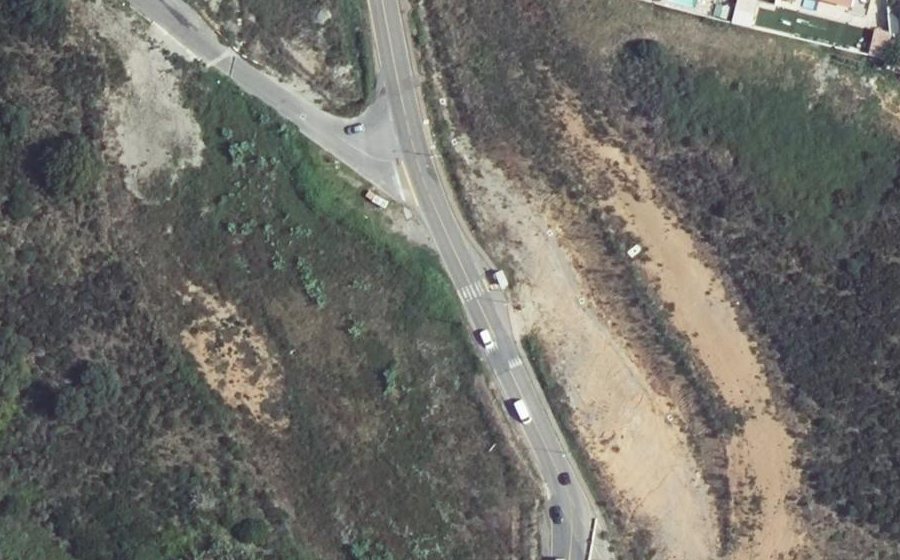 Vue aérienne du Rond-point anonyme n°620985300