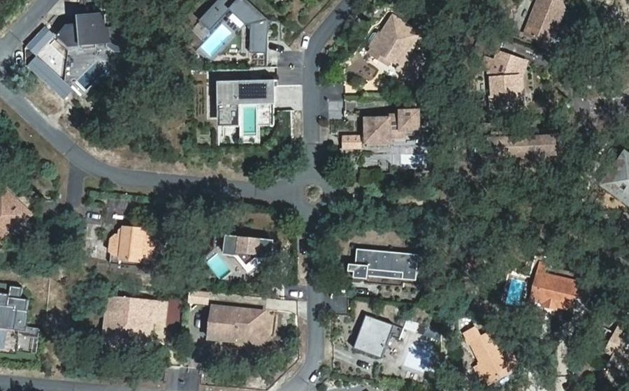 Vue aérienne du Rond-point anonyme n°62114854