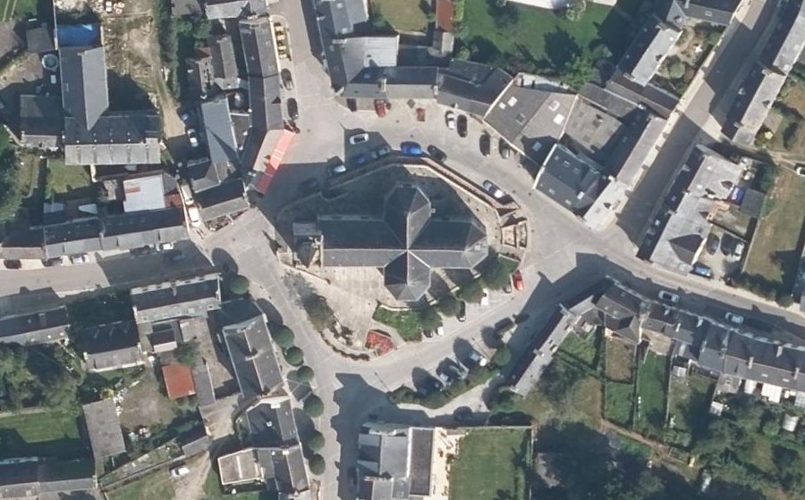 Vue aérienne du Place de l'Église