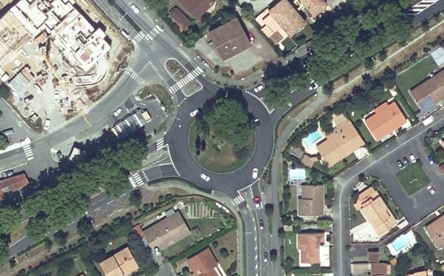 Vue aérienne du Rond-point anonyme n°6228114