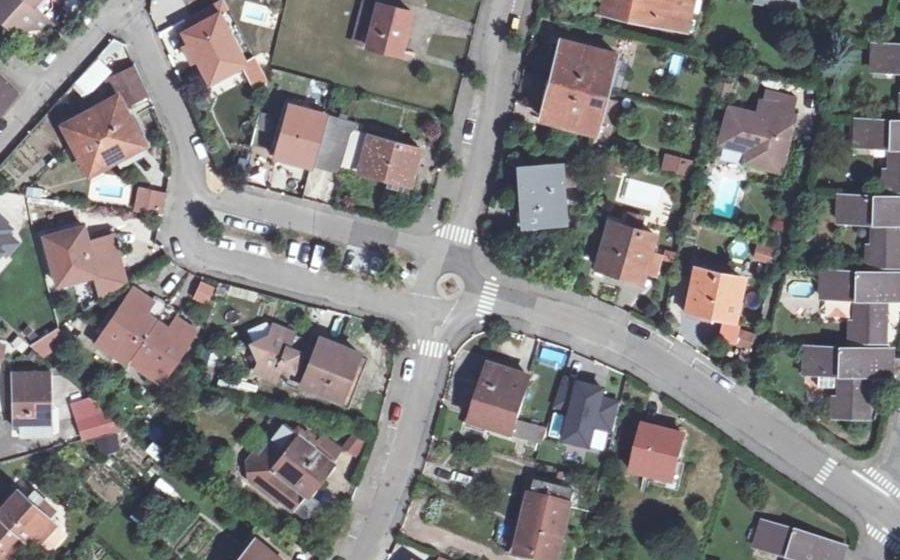 Vue aérienne du Rond-point anonyme n°62300835