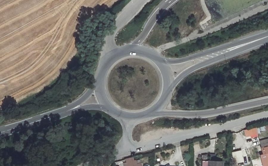 Vue aérienne du Rond-point anonyme n°6248938