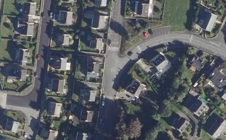 Vue aérienne du Rond-point anonyme n°625171267