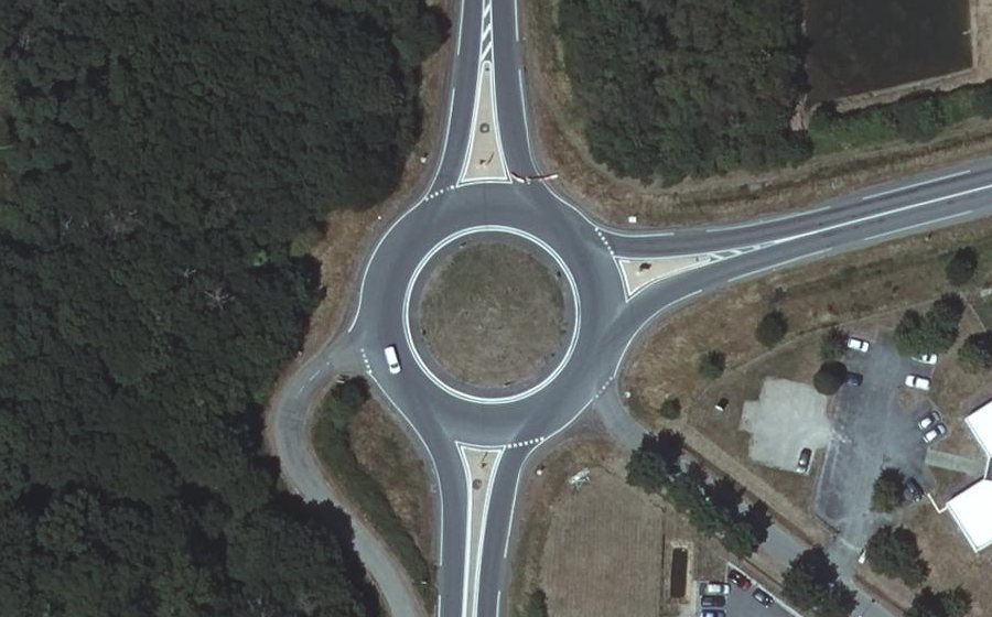 Vue aérienne du Rond-point anonyme n°6275523