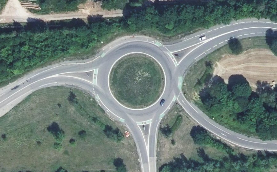 Vue aérienne du Rond-point anonyme n°6281668