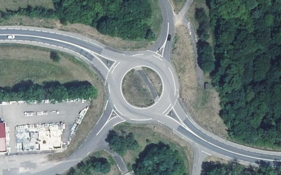 Vue aérienne du Rond-point anonyme n°6281681