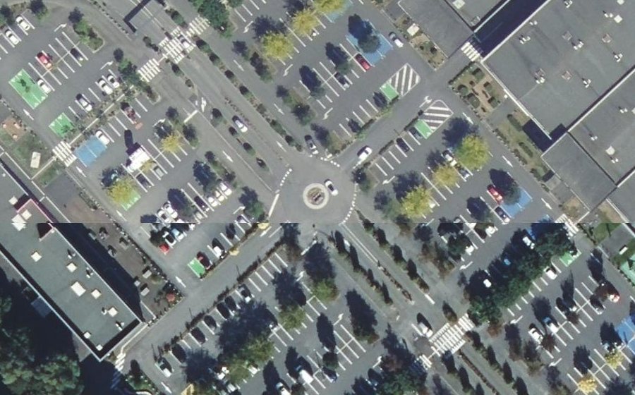 Vue aérienne du Rond-point anonyme n°62836672
