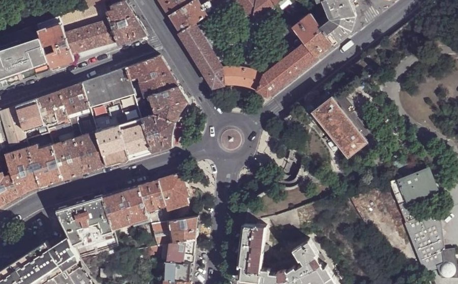 Vue aérienne de la Place Leverrier