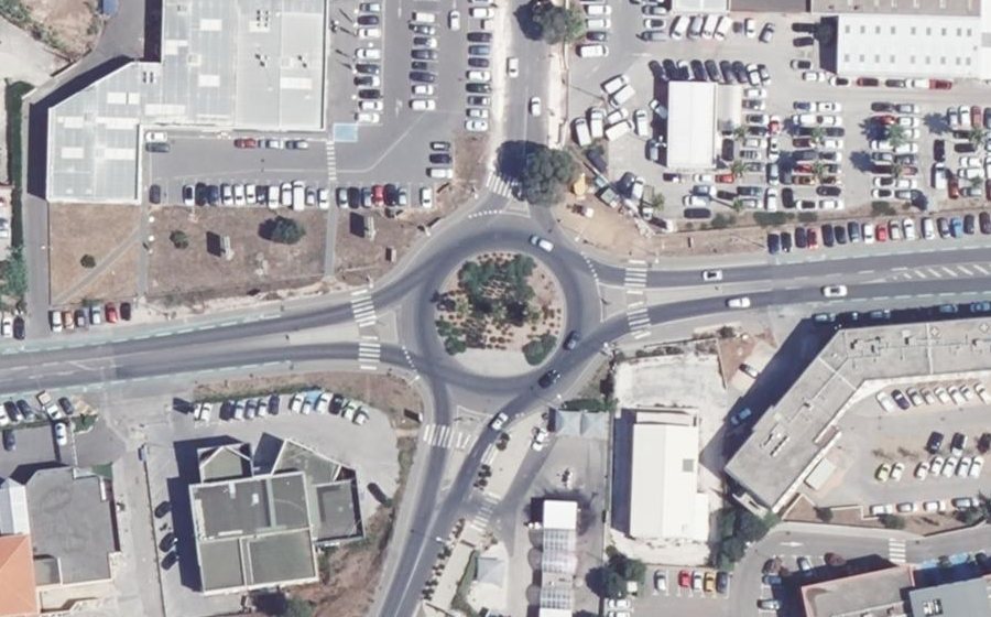 Vue aérienne du Rond-point anonyme n°643122084