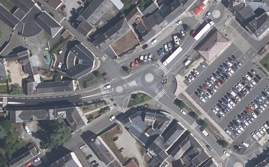Vue aérienne du Rond-point anonyme n°646828866