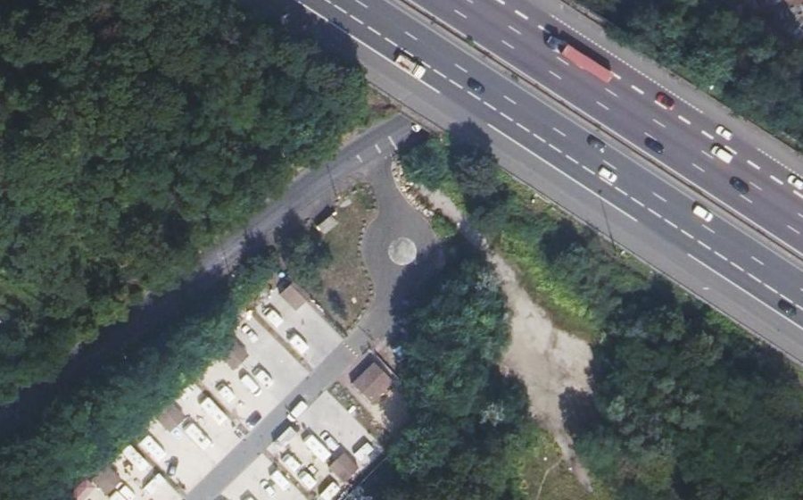 Vue aérienne du Rond-point anonyme n°650671200