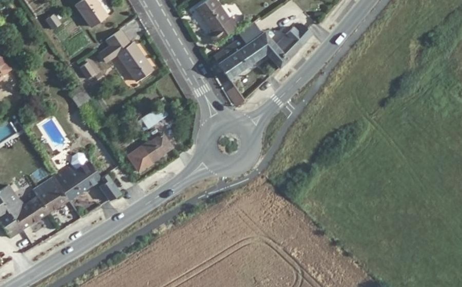 Vue aérienne du Rond-point anonyme n°65117029