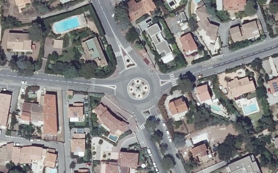 Vue aérienne du Rond-Point Estérel Plage