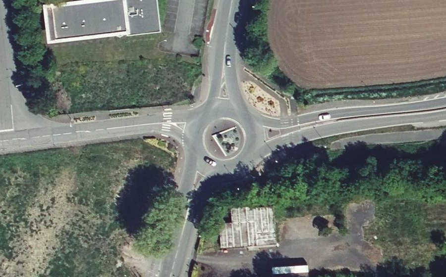 Vue aérienne du Rond-point anonyme n°659502017