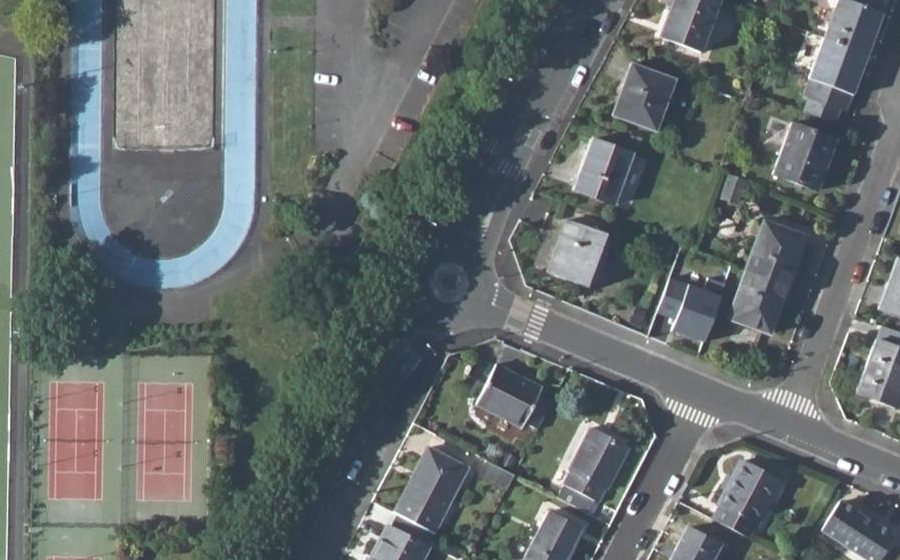 Vue aérienne du Rond-point anonyme n°661100204