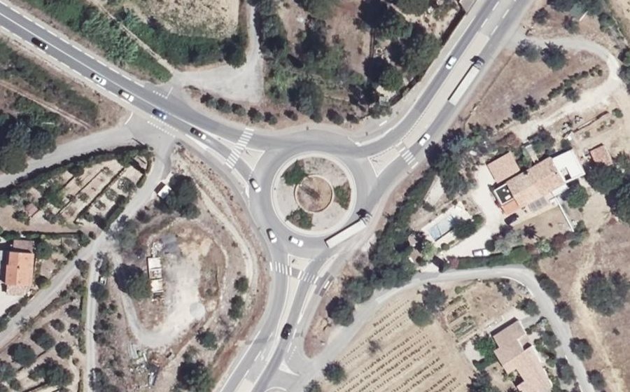 Vue aérienne du Rond-point anonyme n°662509117